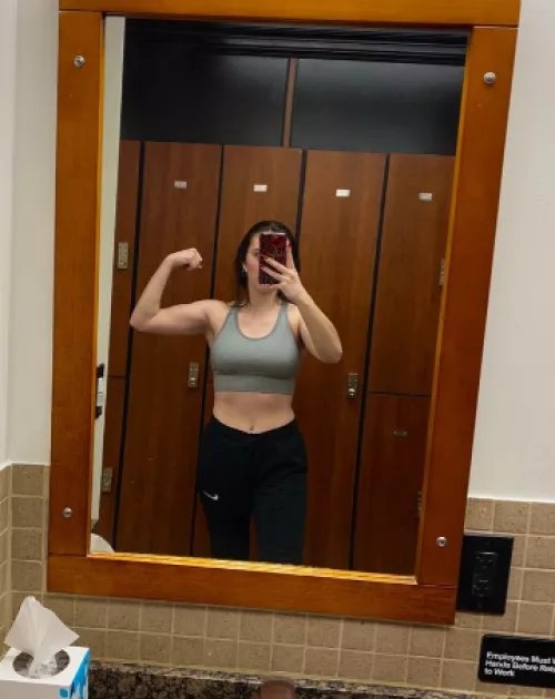 Gym time by Ghostfrommass