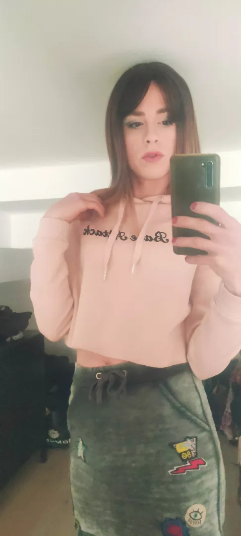 Had a lovely date, felt so pretty I wish made some pictures beforehand❤️ Now I'm in lazy-mode posted by Confused_EuroBoy