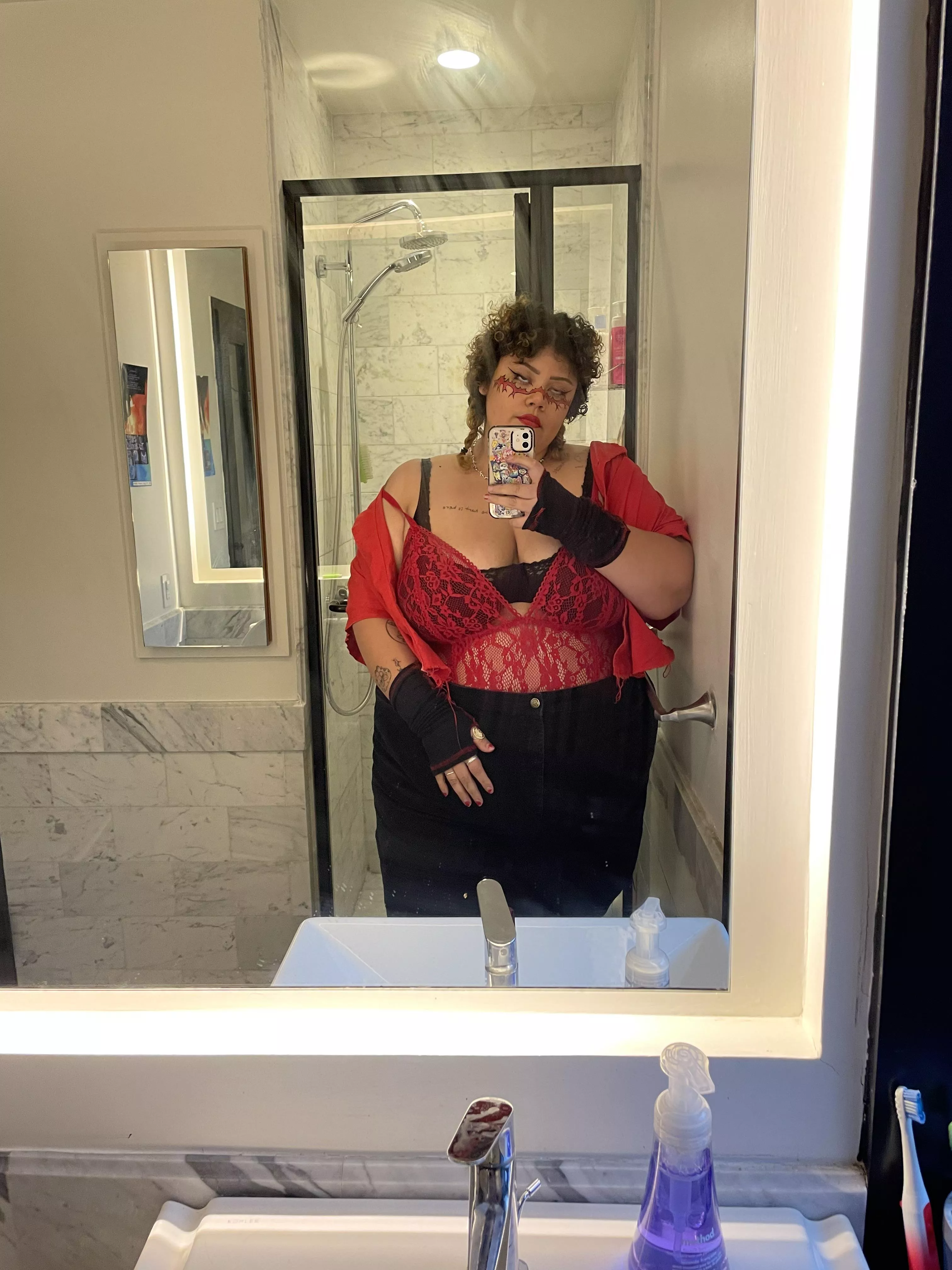 Had a themed party last night, can you guess the theme?? posted by trashghoul1312