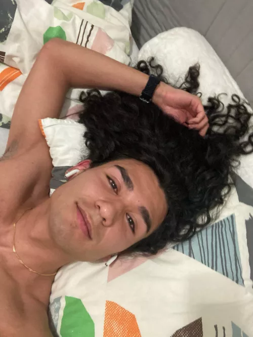 Had some cocktails, a little bit tipsy right now 😃 by Professional-Sea3425