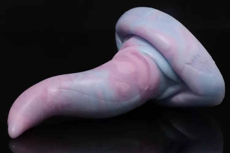 Had this pretty Kona in cart for a while but decided on a mis priced Sveinn! It’s still there if anyone is interested by GumpyPuppy