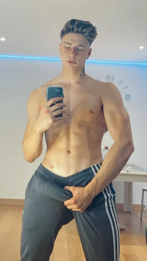 Had to end my workout early by Goldengeorgiii