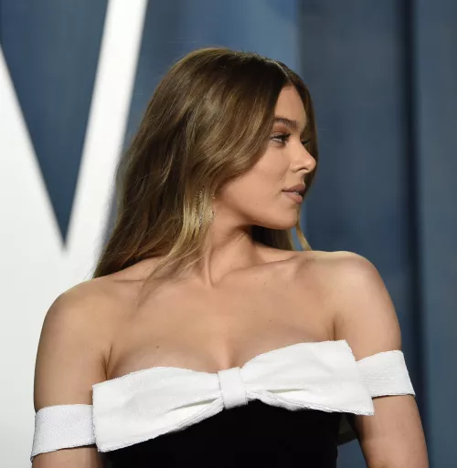 Hailee Steinfeld by High_Mind