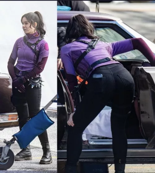 Hailee Steinfeld hawkBooty by The_Good_One1