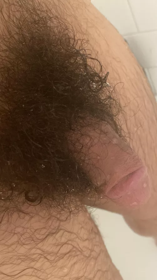 Hairy n wet 😏 by EnZur2