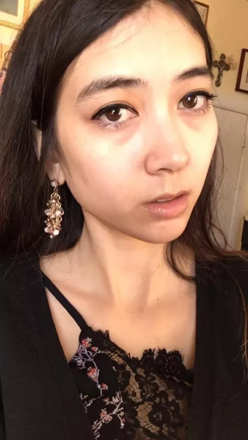 Half Chinese x Half European (Ashkenazi) by theholyromanempire42