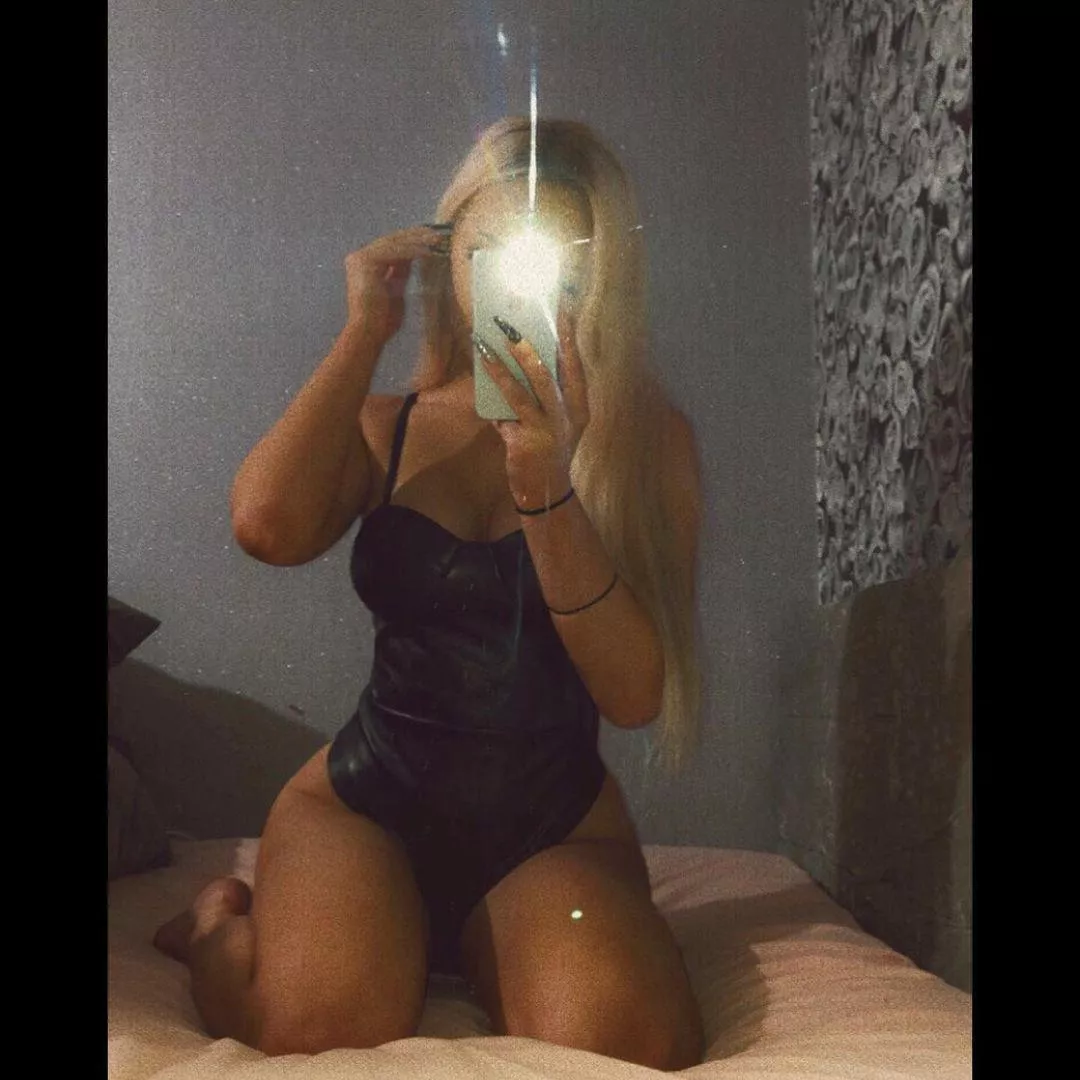 Half Ukrainian half British 18f xx posted by SeaAssignment3979