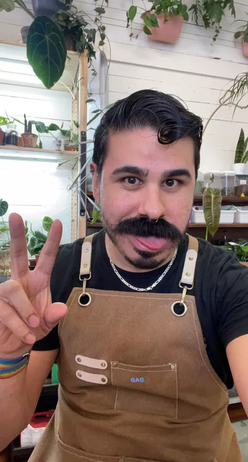 Halfway through the week! 🕺🕺🕺 by lilbabyshark