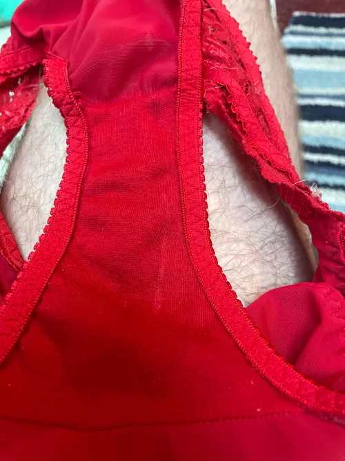 Hamper find. Just a little stain but smell so nice. About to blow my load into them. Hmu to watch by Manner-Adventurous