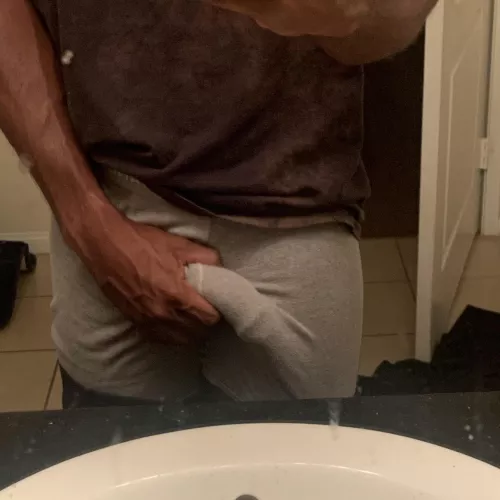 Hand full by GeminiTwinII