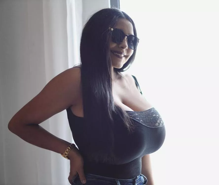 hand on her waist for balance posted by Lev-Parnas