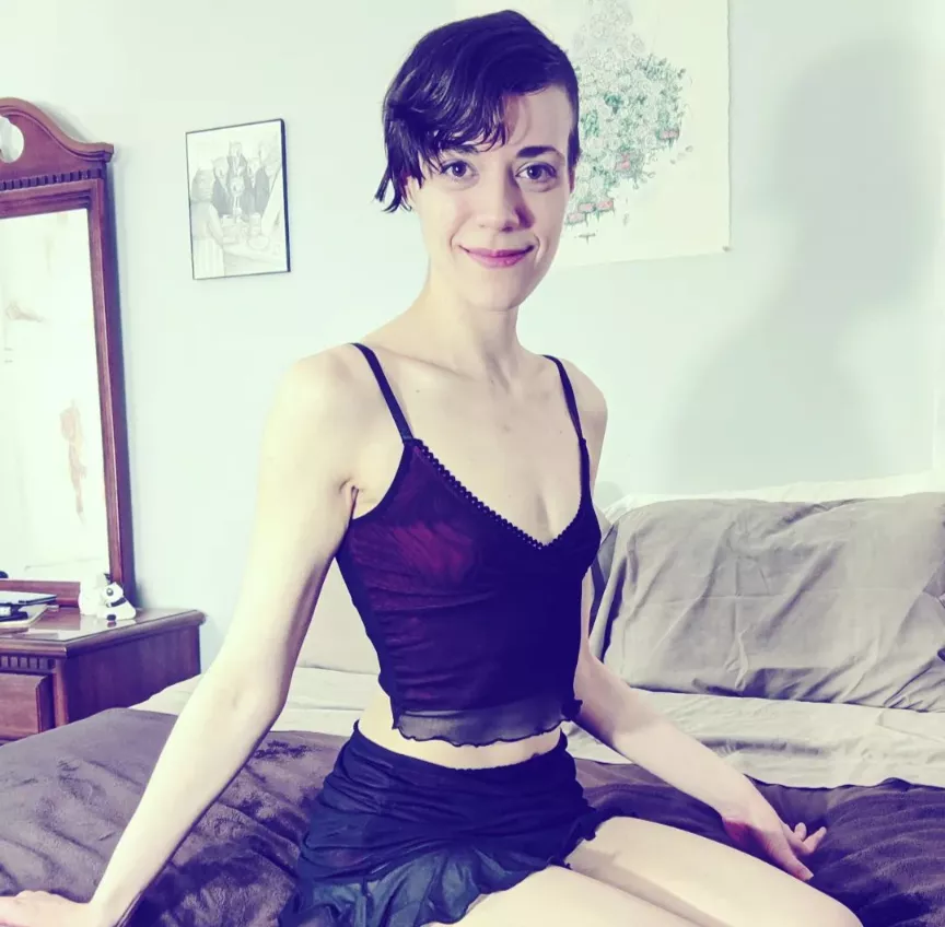 Hang in there, darling [f] posted by TaylorMorganHi