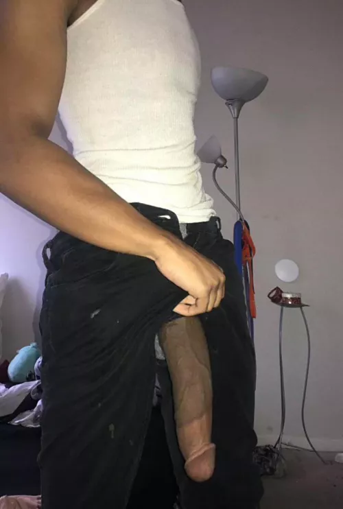 Hangin low AF by biggestgiant