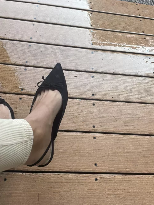 Hanging out at the park by _SunshineAndTanlines