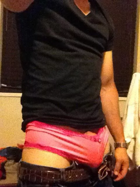 Hanging out with cousin tonite and she has no idea I’m wearing her panties posted by Pantyboy4lyfe