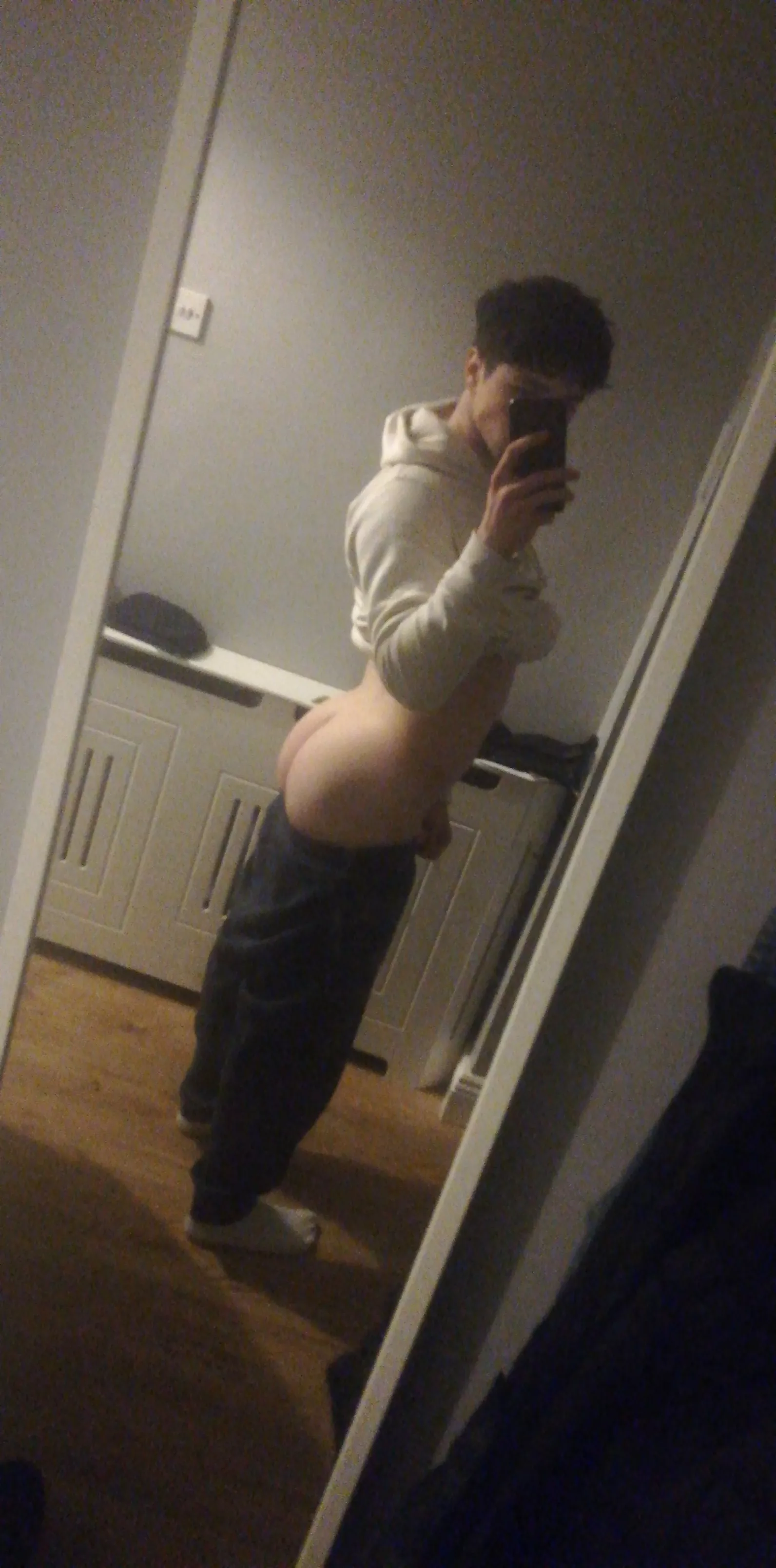 Hanging out with my butt out posted by yoaddme1