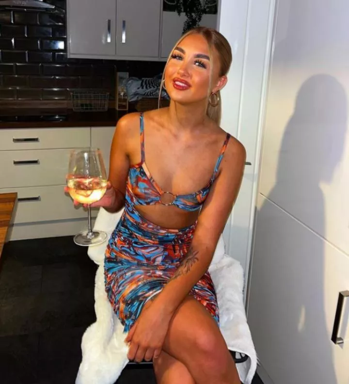 Hannah posted by corruptusextremis