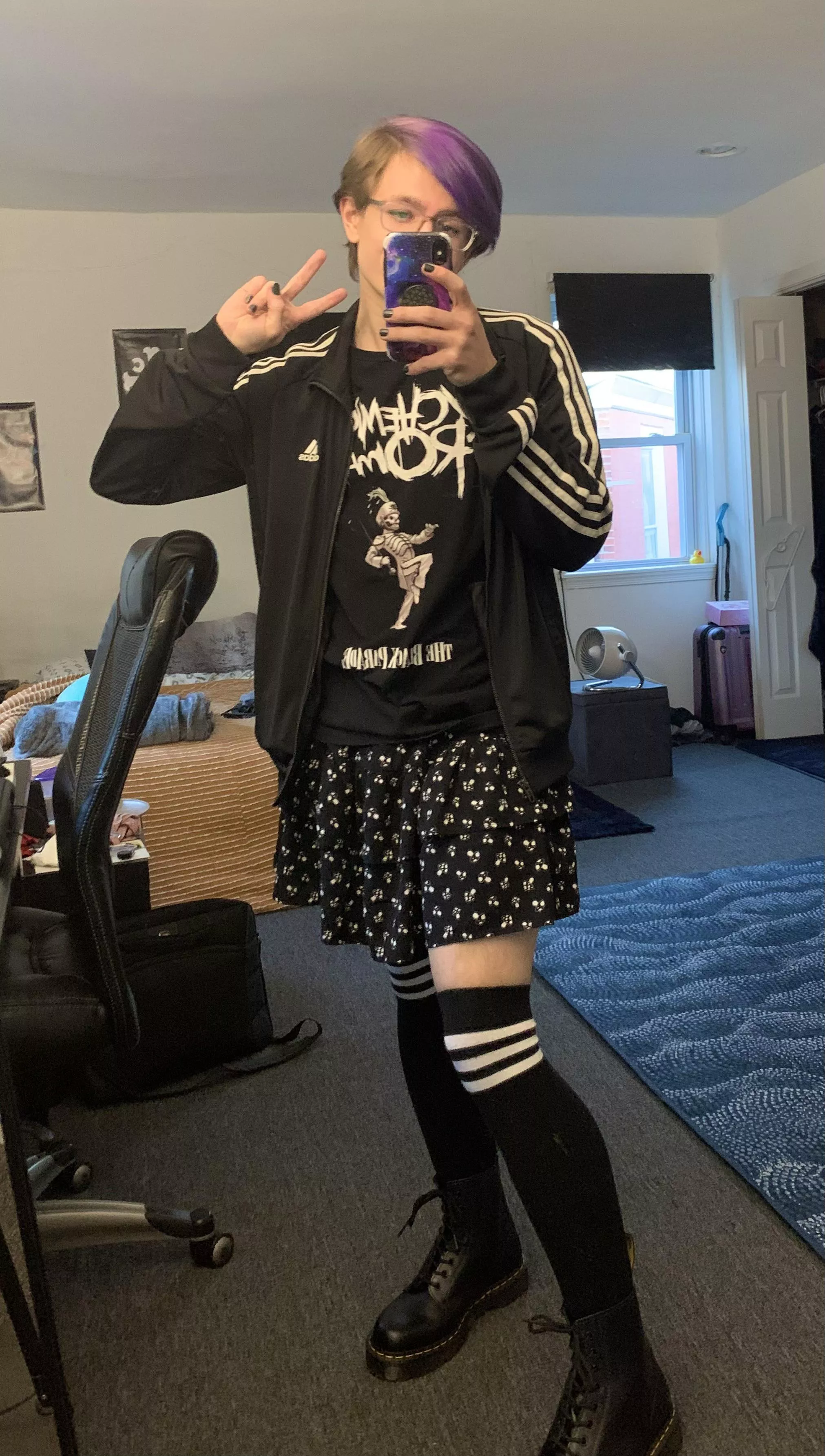 Happy 4/20! Anyone gonna light up with me? ✿◡‿◡ posted by alternate_galaxy