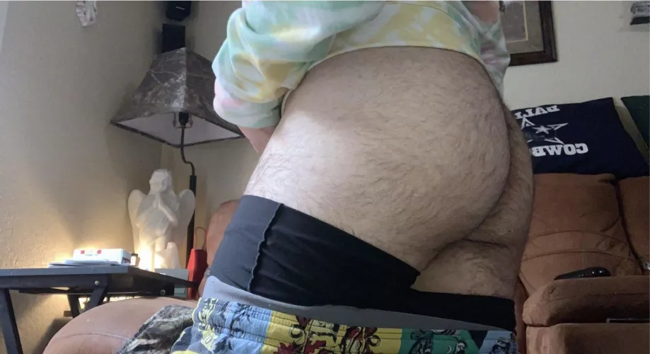 happy bday to me🥳 don’t worry, i got plenty of cake for everyone😏 by m4gg0t_gUts