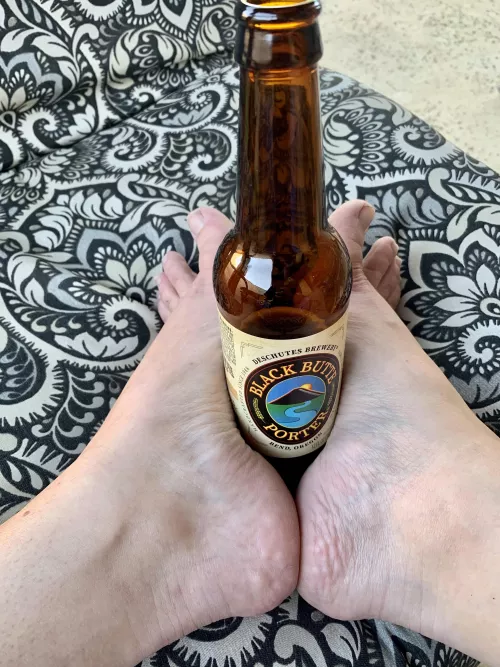 Happy Beer Day! Comment what you’re drinking below by suburbansole