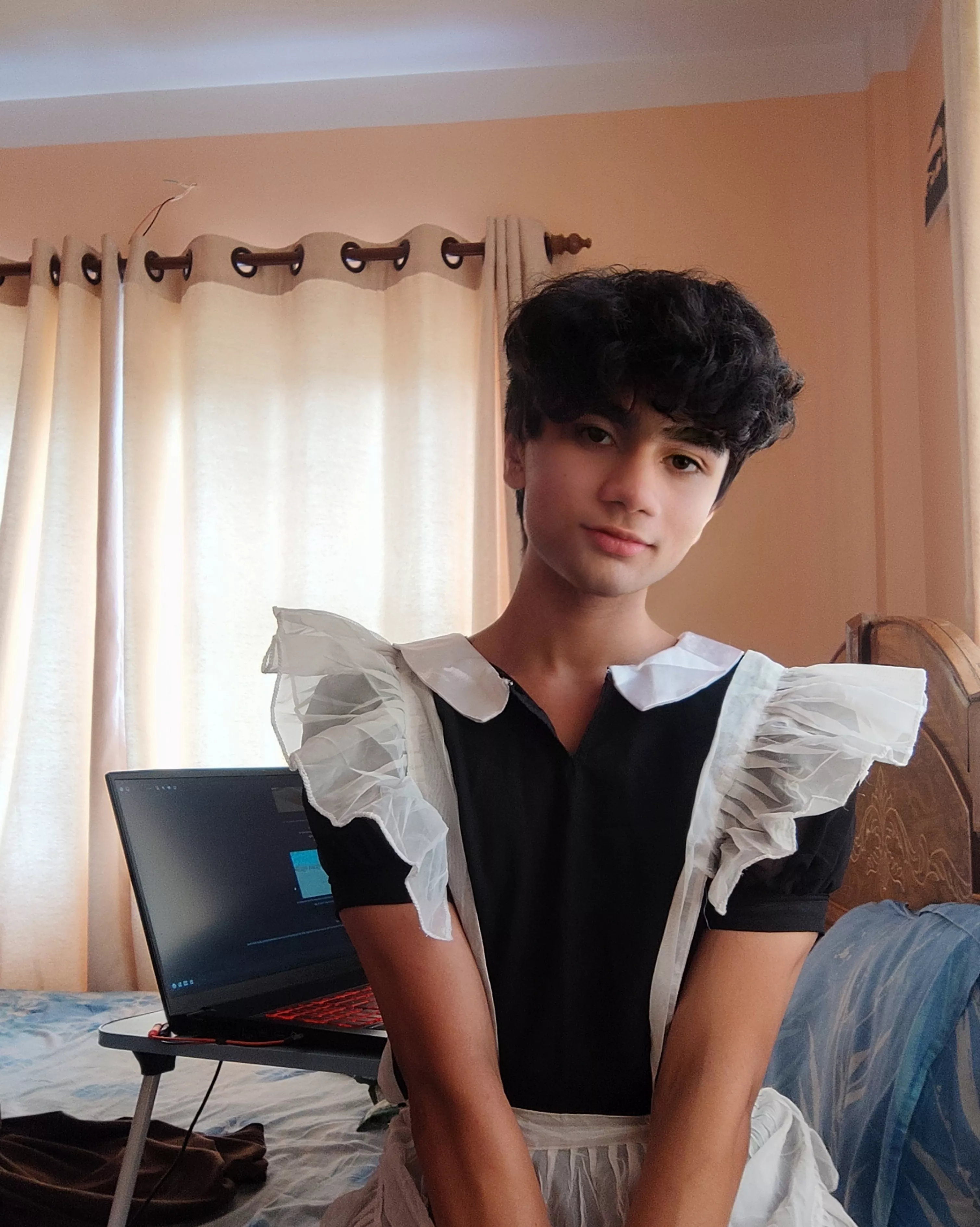 Happy Femboy Friday!! posted by headpatsstarved