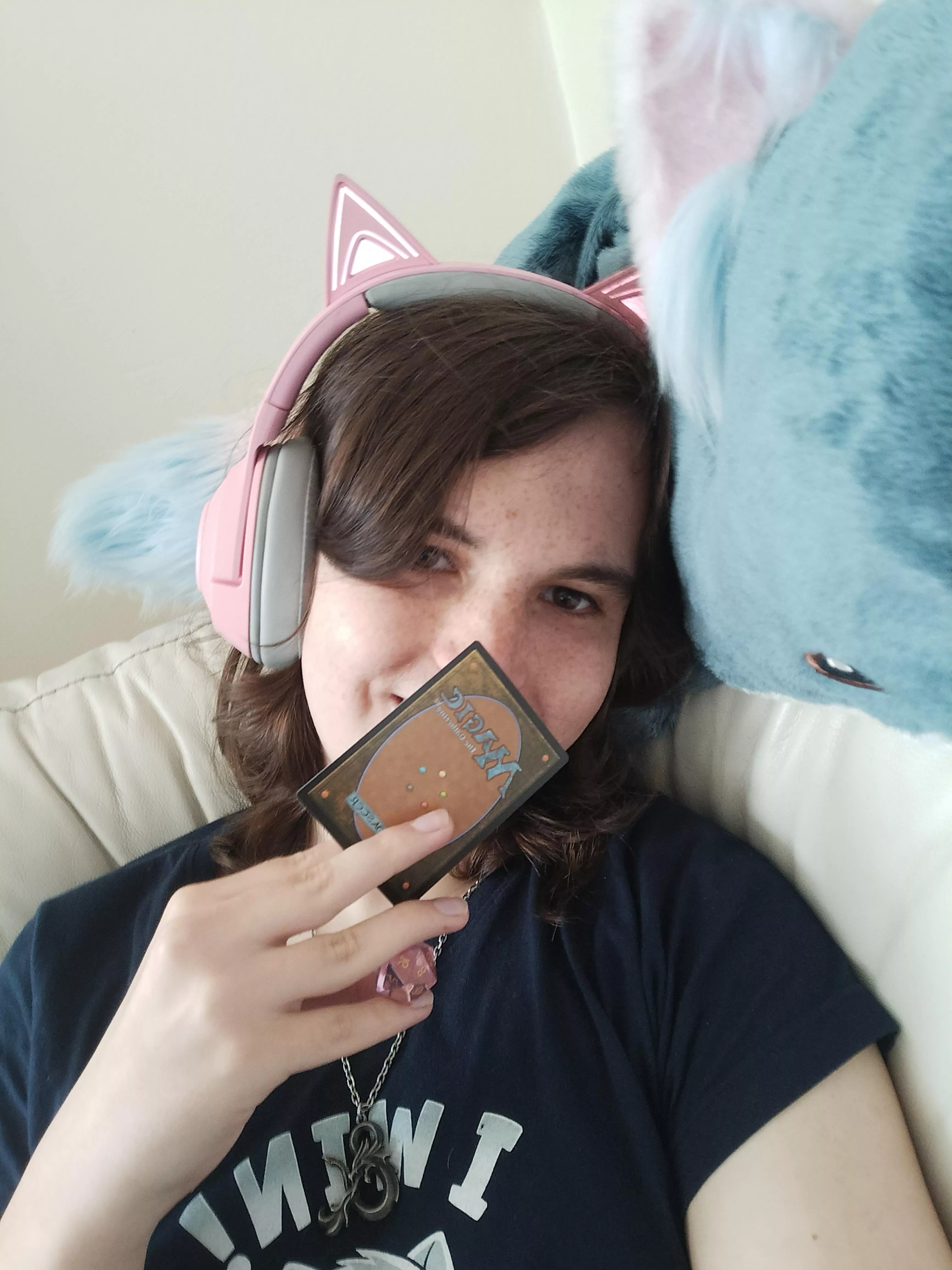 Happy Femboy Friday!!! Any Dutch nerds out there I would love to have more friends close by! posted by Phantom_Shifter