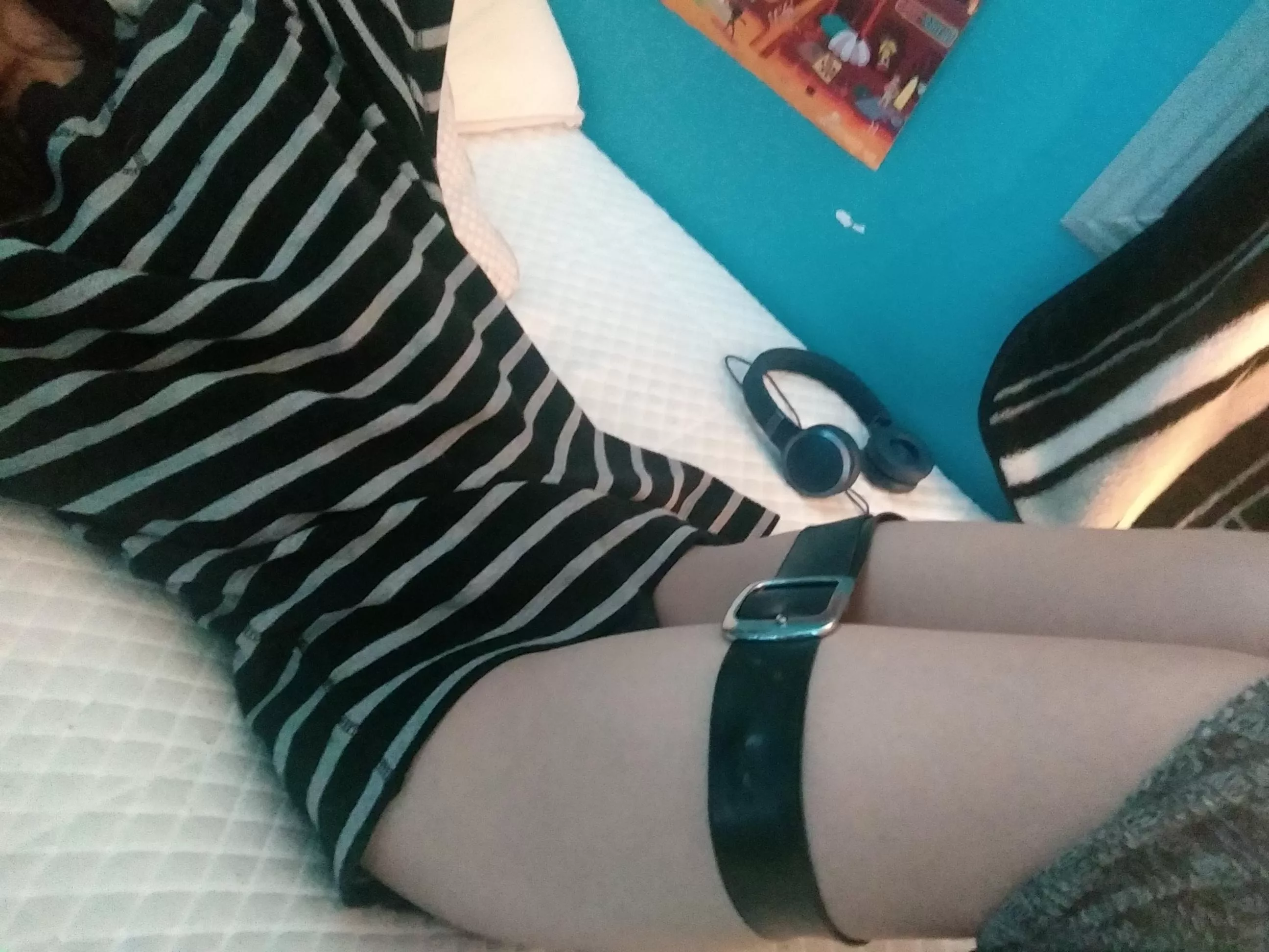 happy femboy Friday! there's some room on my bed for you <3 posted by IcyColdSnail