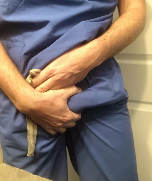 Happy for baggy scrubs 😉 by Spotaggrevator406