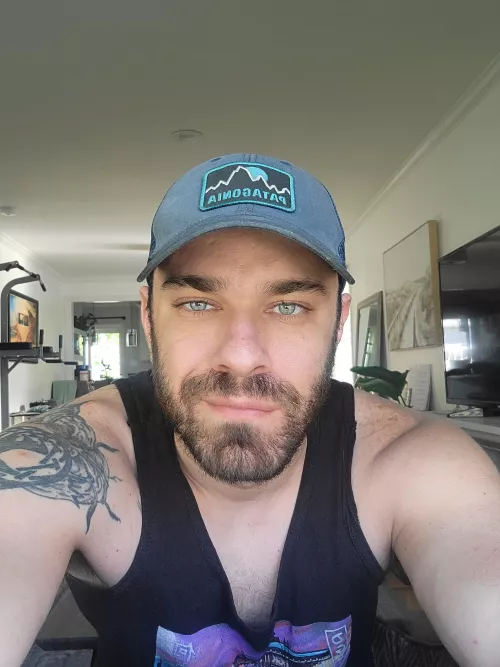 Happy Friday 🍻 by crimsonnjade