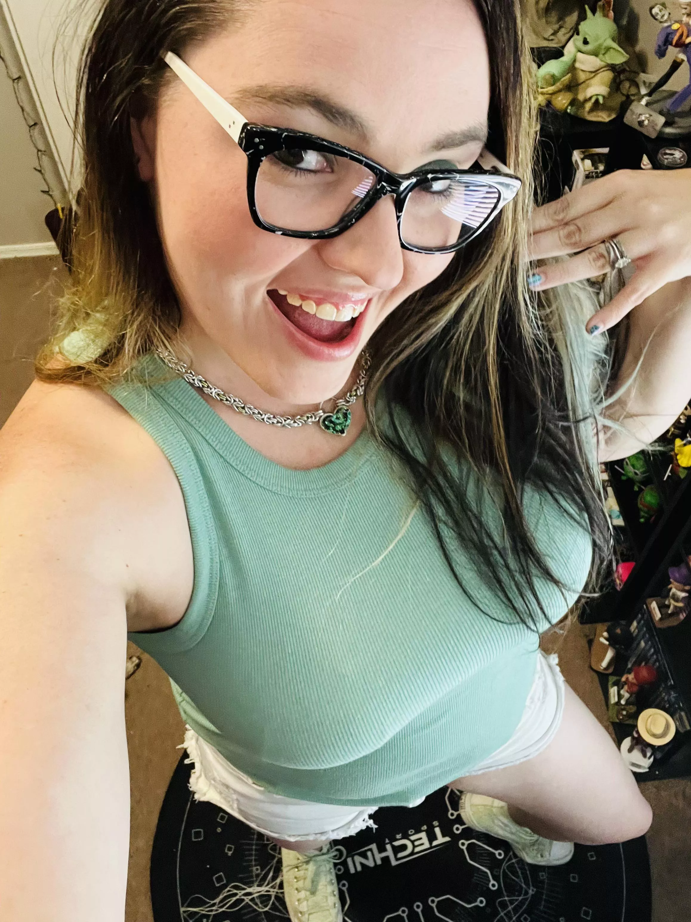 Happy Friday! posted by SweetPantyCandy19