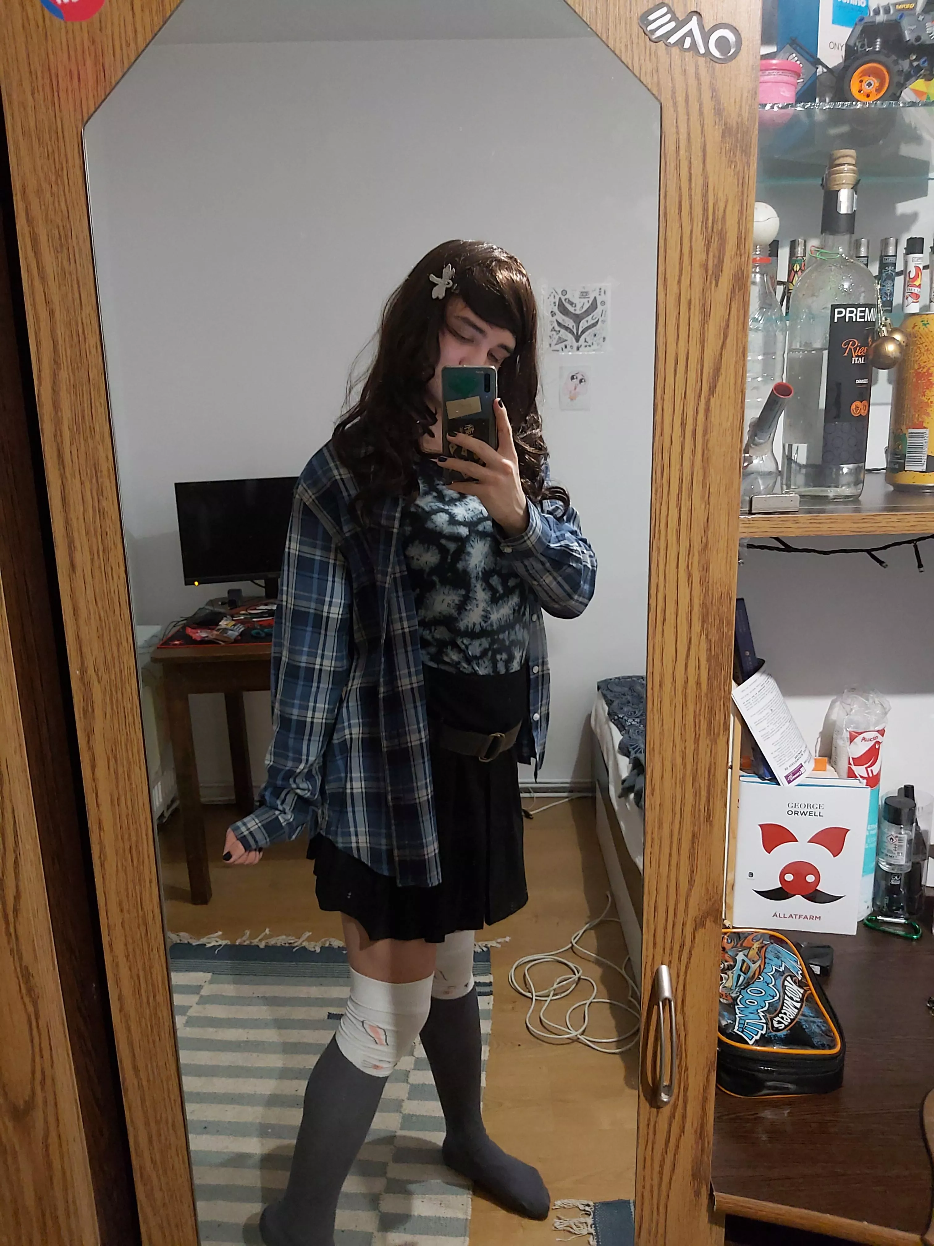 Happy Friday everyone!! 💙 posted by Tom3skkk