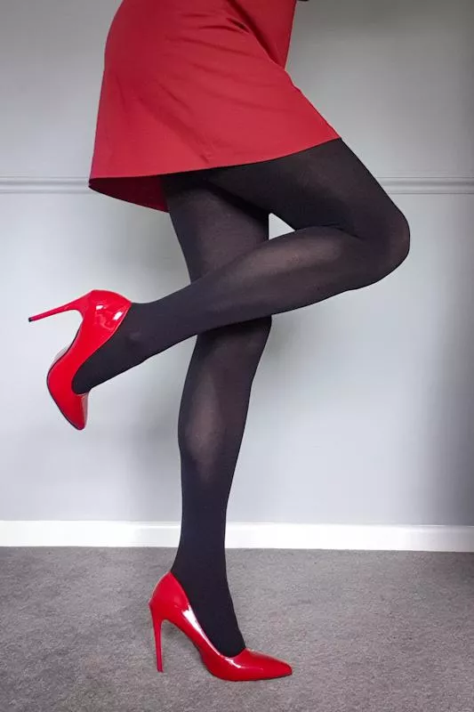 Happy Friday! Going for contrast and vibrancy today! posted by NikkiM2828