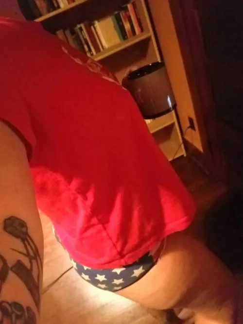 Happy Friday, I wish it was my friday though. Oh well, that's what coffee is for. by CatDog21334