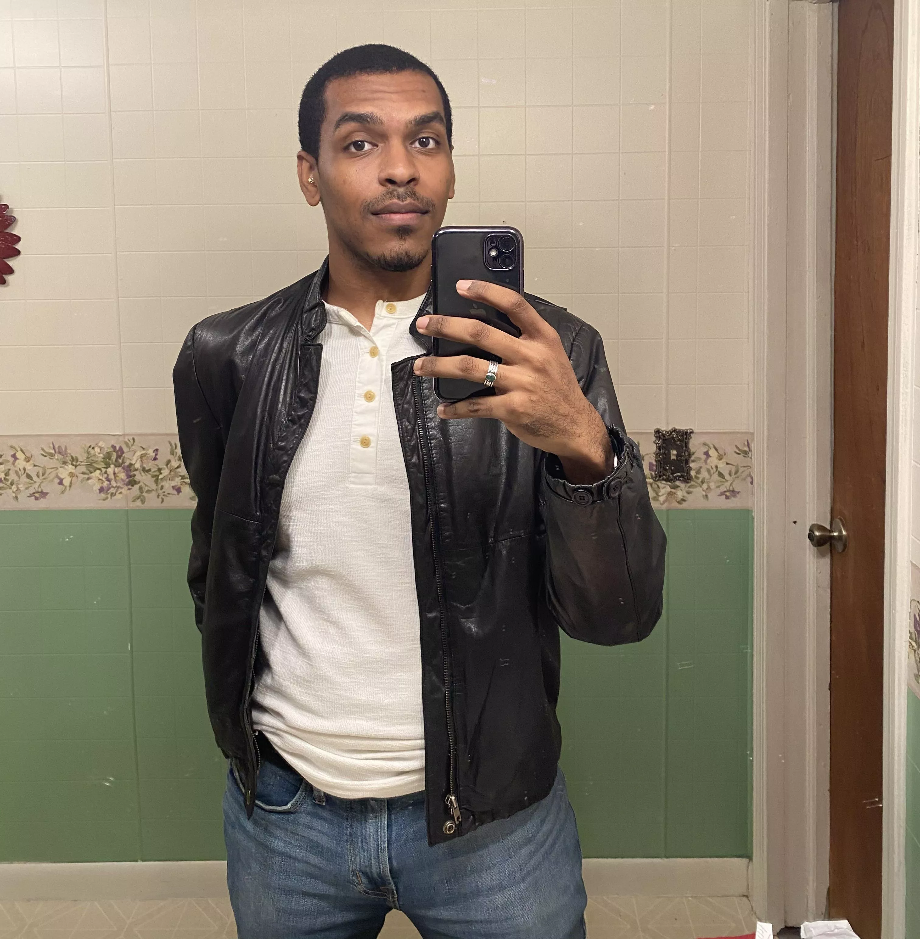 Happy Friday! 🥳 posted by Robots675