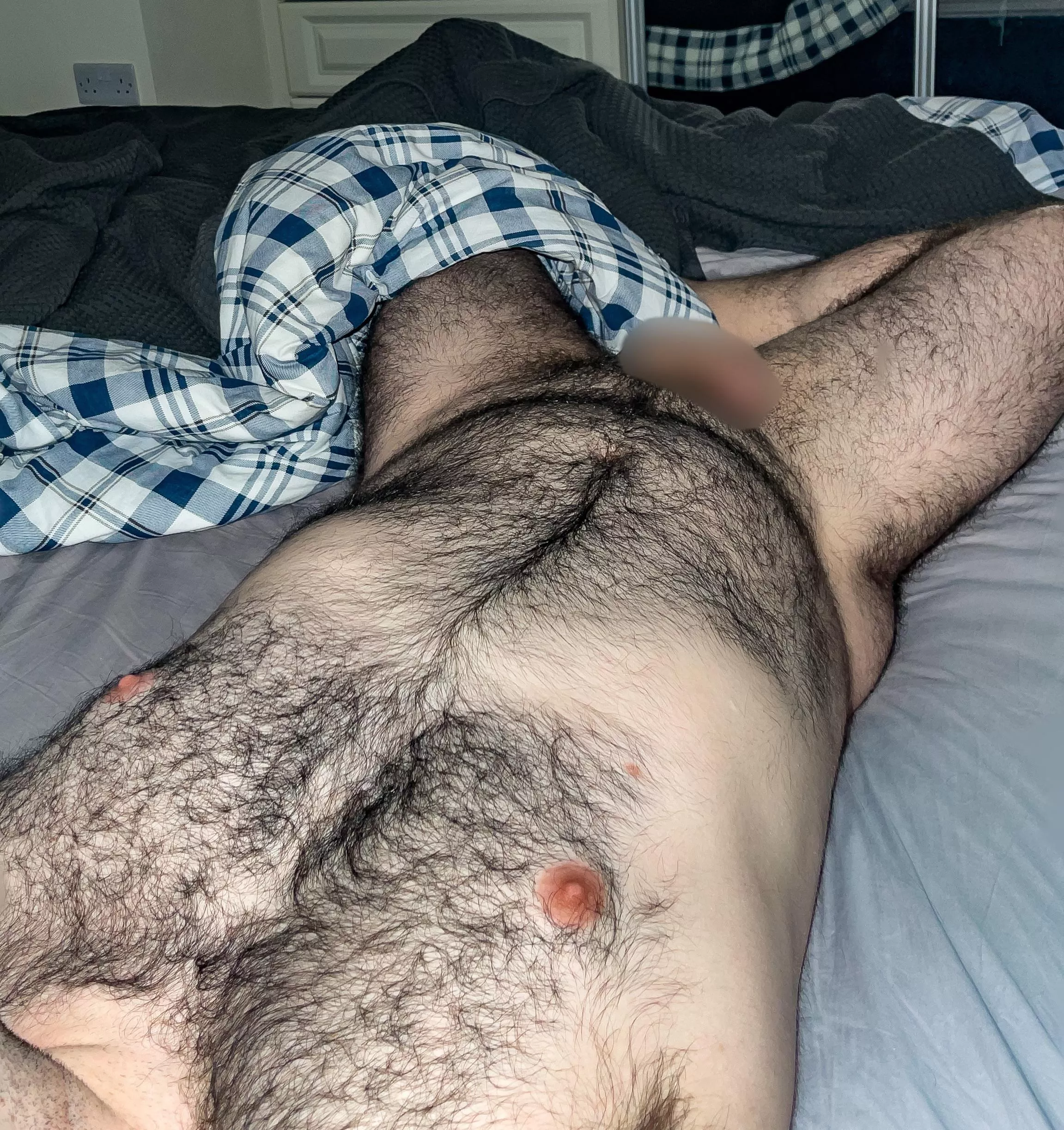 Happy Friday!! What should I get up to today? 🤔 posted by dareyouventure