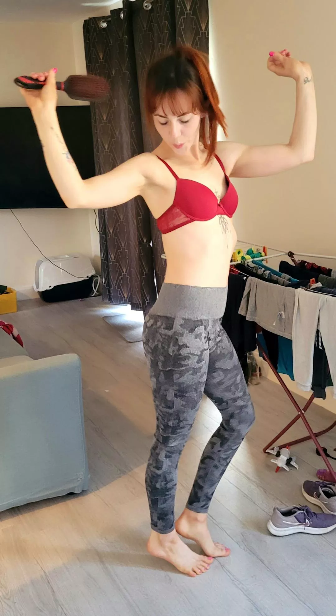 Happy Friday 😊 xx posted by lixxandrose69