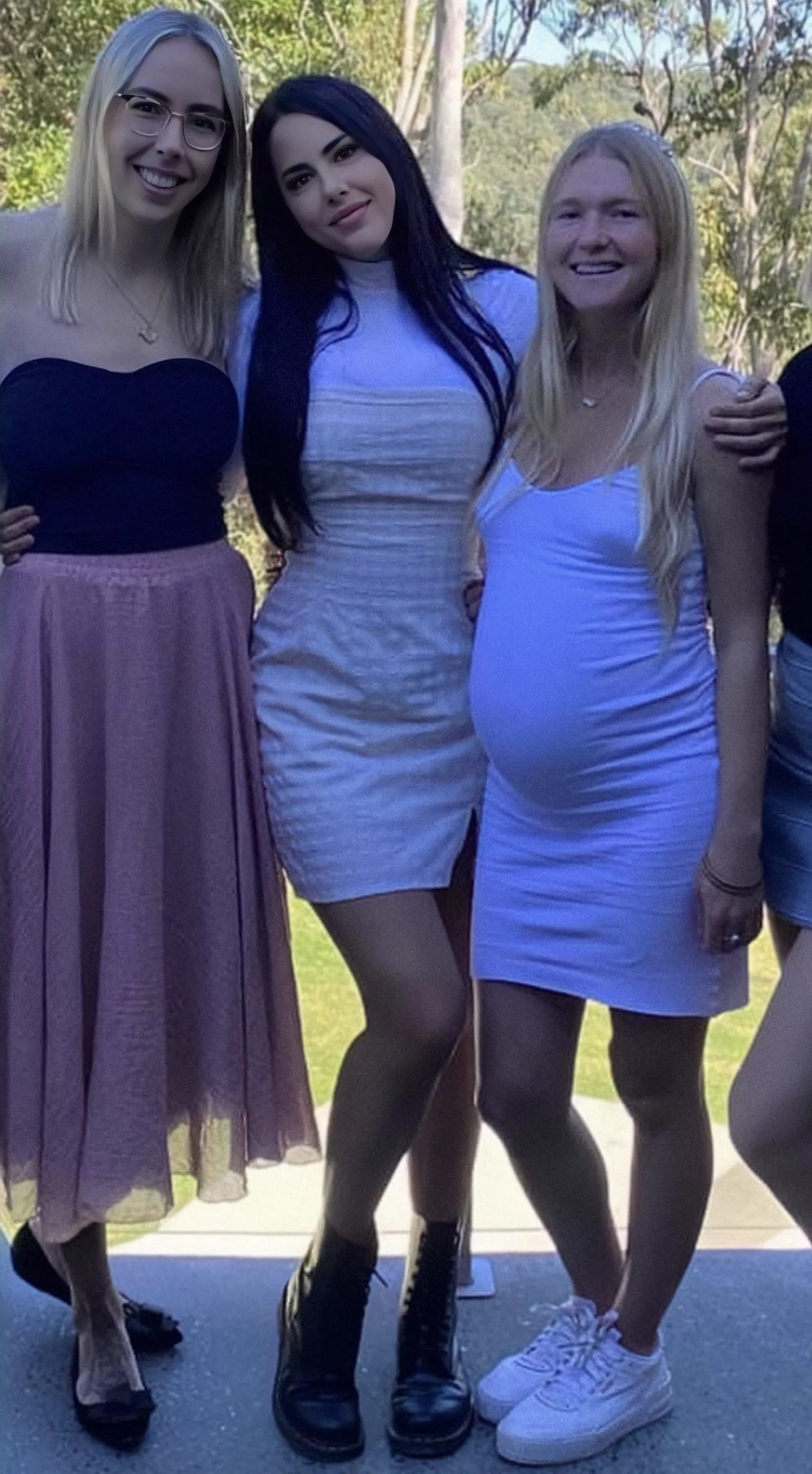 Happy friends posted by ozzilad