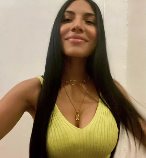 Happy girl 💛 by Solbaby117