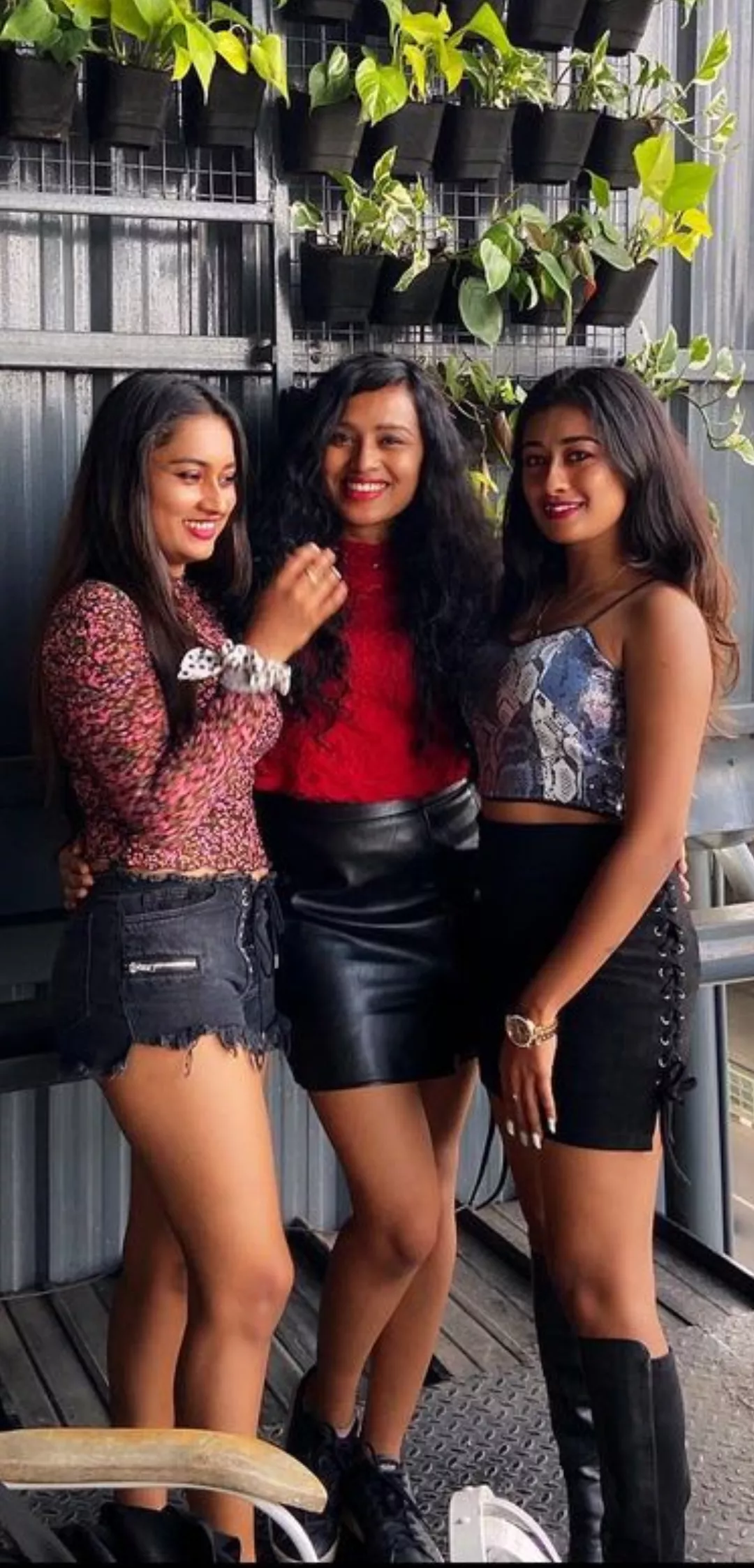 happy girls posted by weridlad404