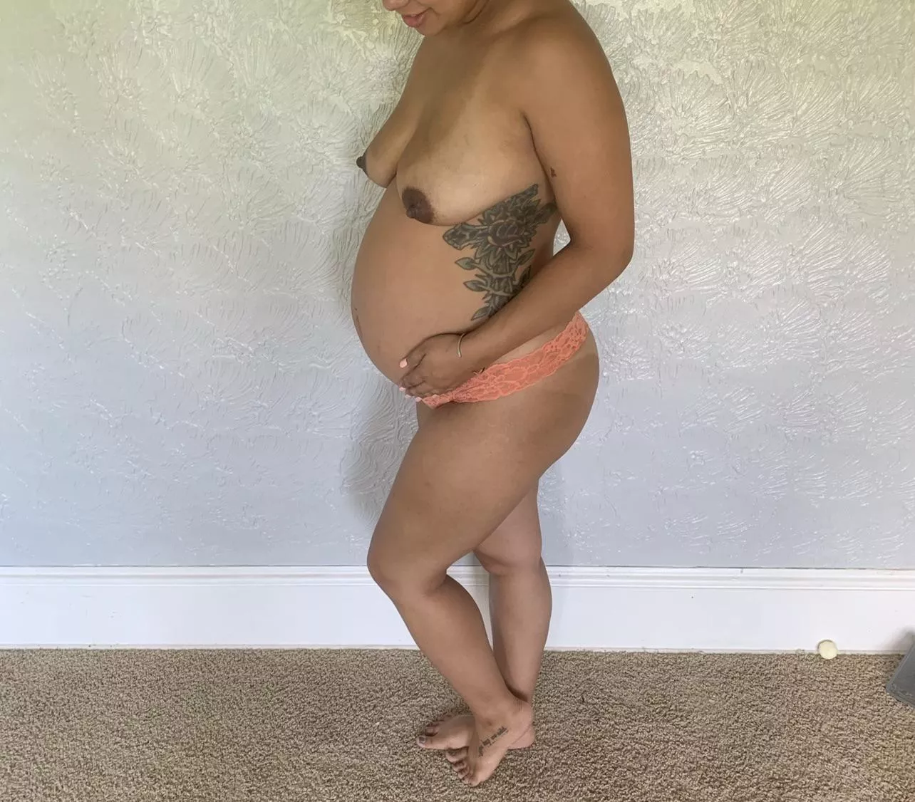 Happy holiday (: (OC) posted by prettypregnant4