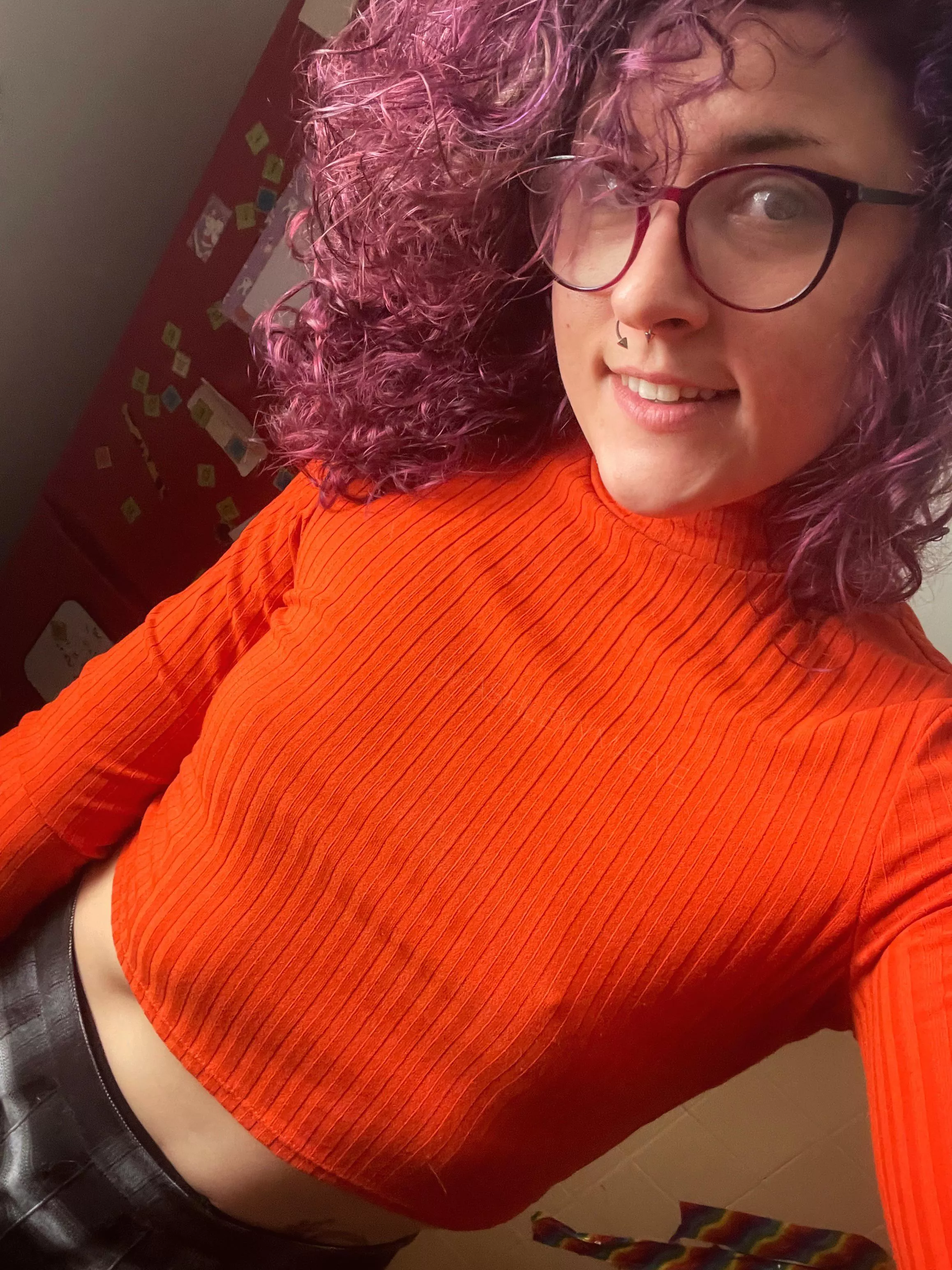 Happy Hump Day! 🧡 posted by ashleyymaeve