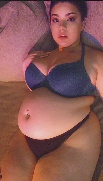 Happy hump day 😜 posted by Throwawwayyyy110011