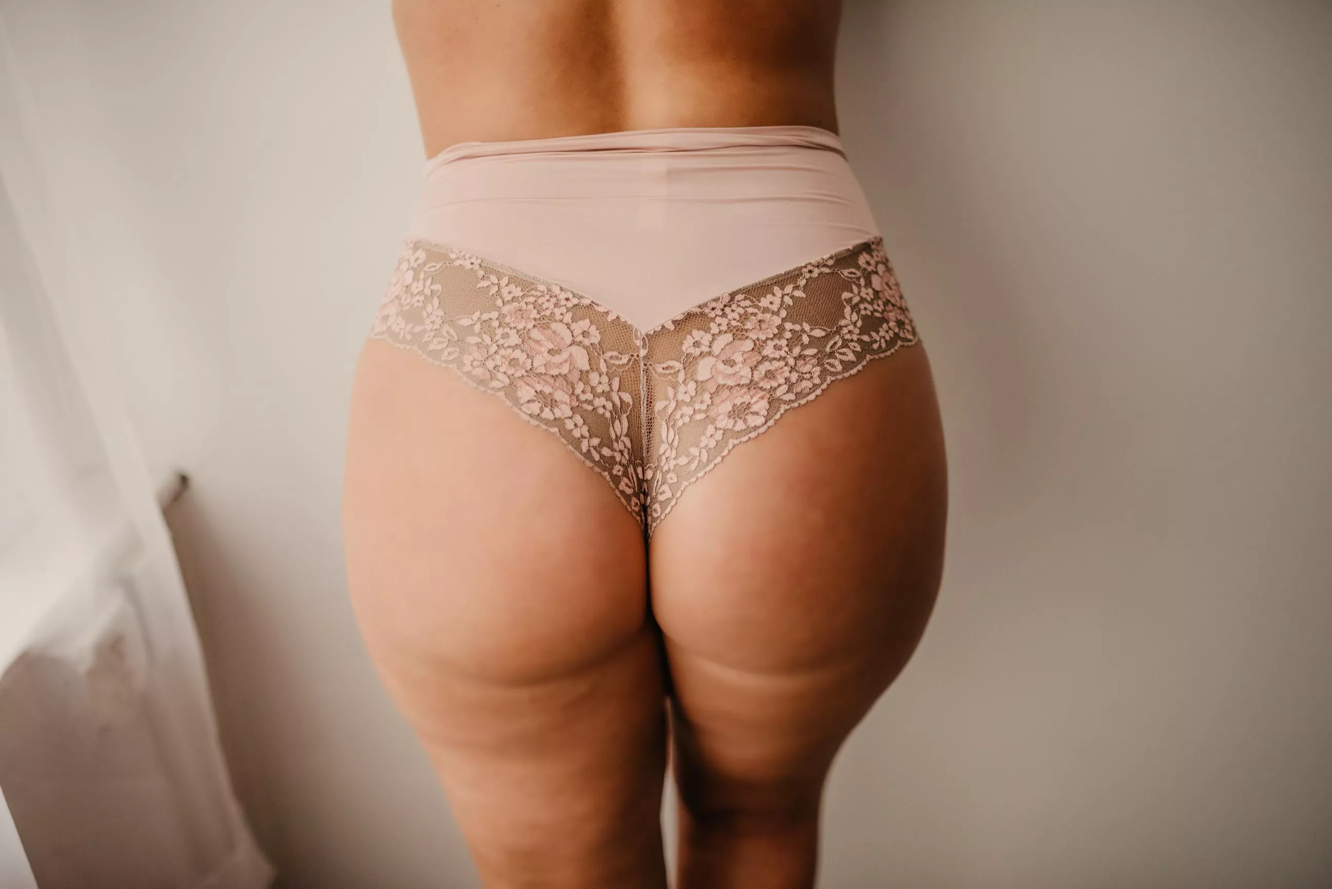 Happy hump day! posted by Barefoot_Bunni