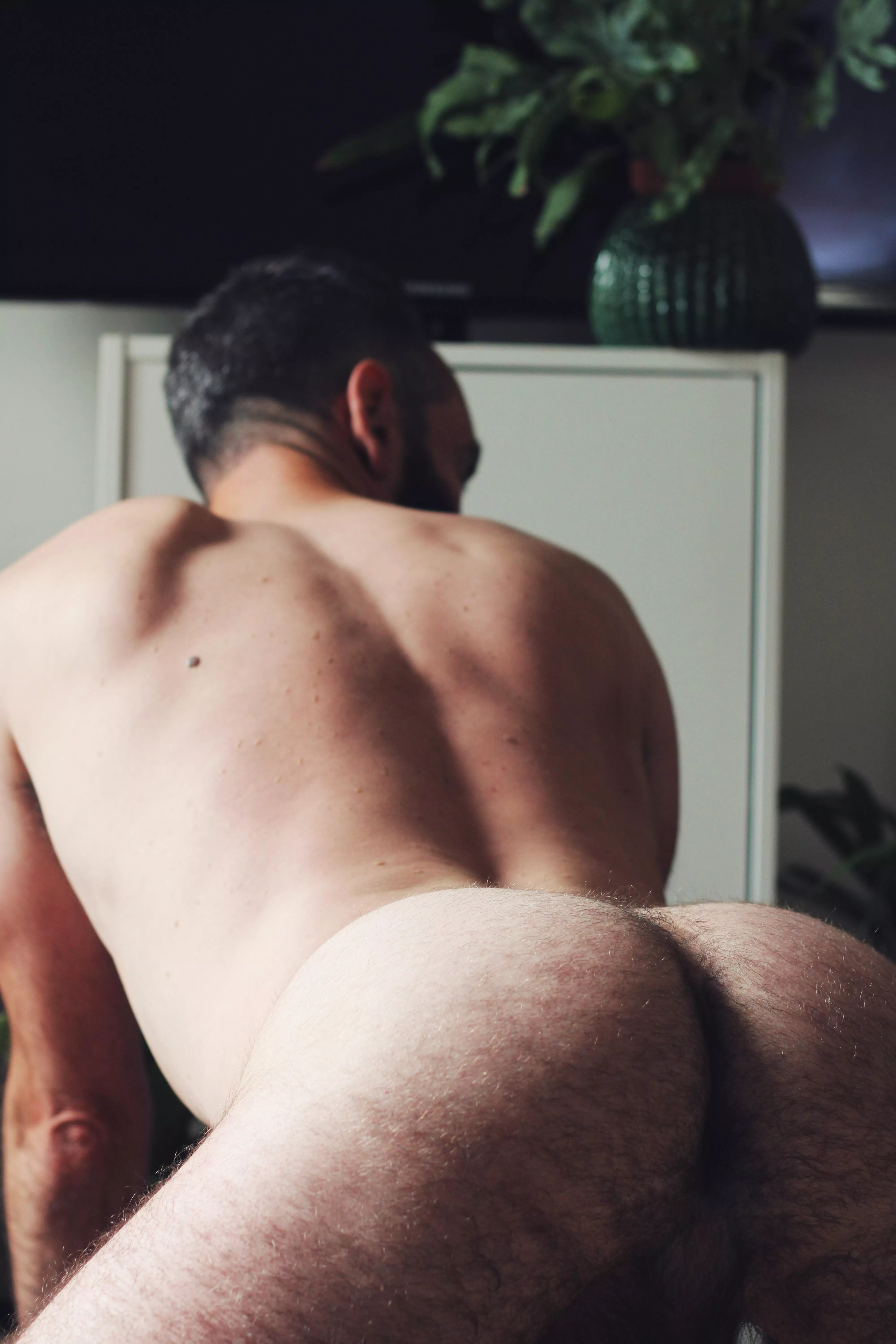 Happy humpday ✌🏼 posted by Ripley_no8