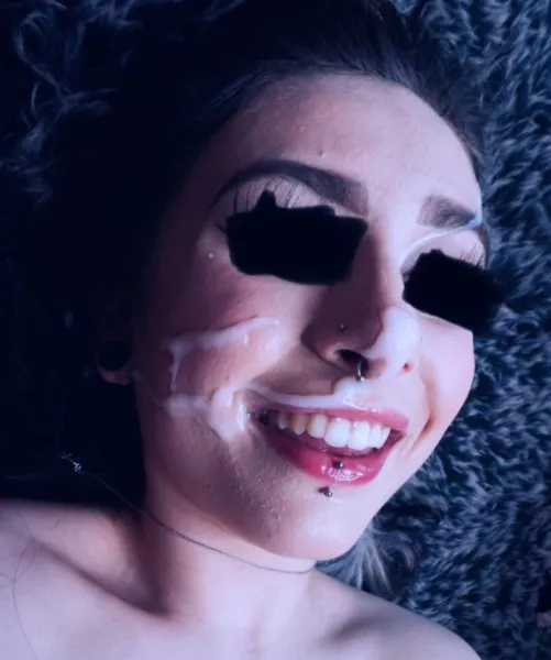 Happy little cumslut by xxxN0SFERATU