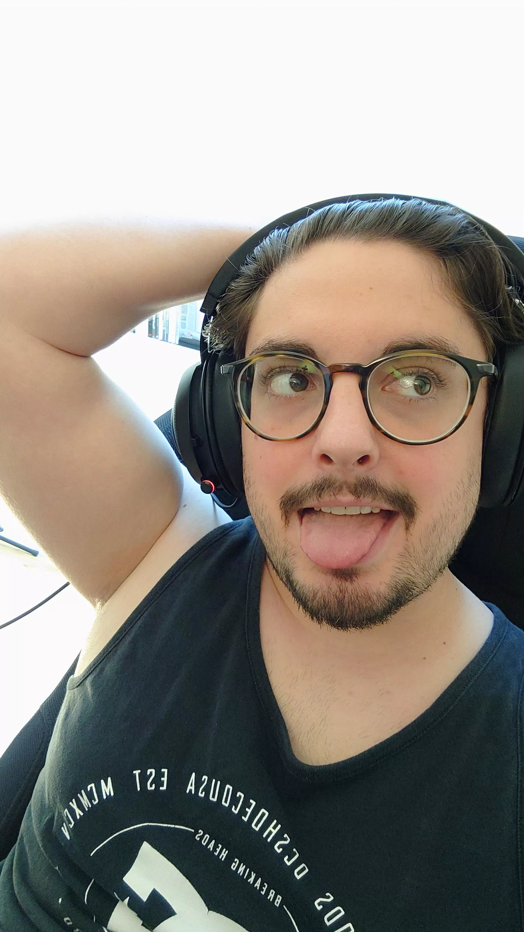 Happy Monday gaymers posted by Azovik