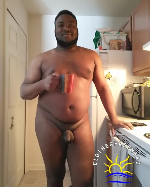 Happy Monday. Have the day off, so coffee and relaxing. Getting a bit warmer here. Hope you all have a great start to your week by clothesfreebrotha