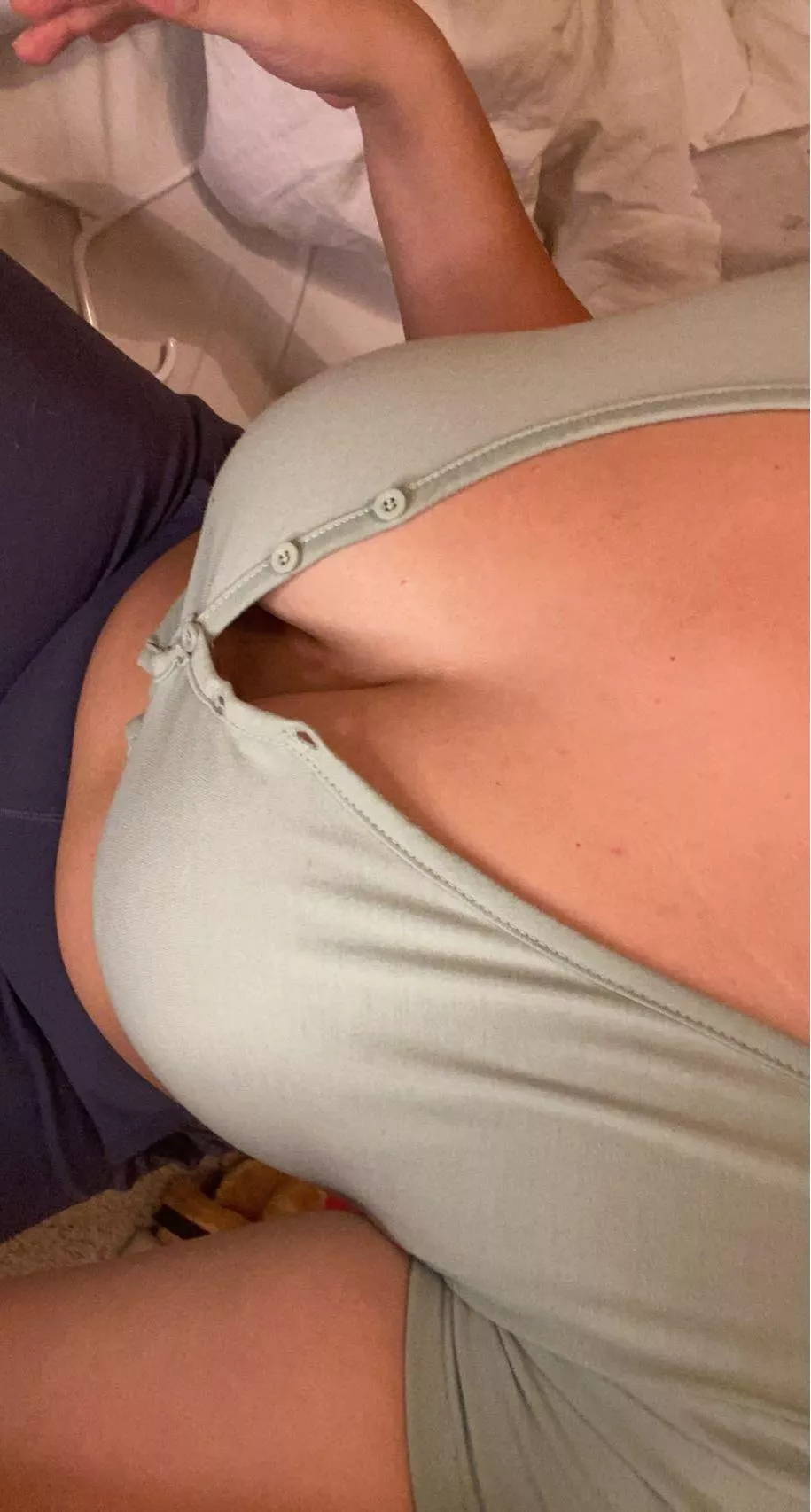 Happy Monday posted by vanavron