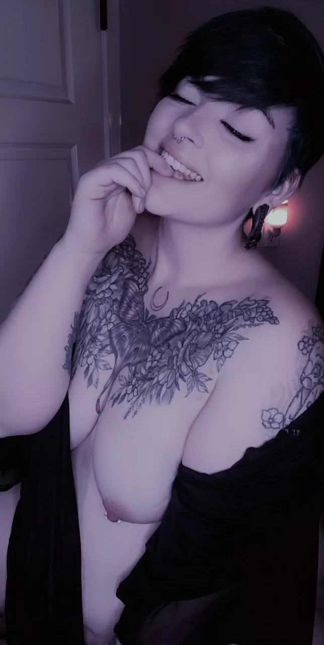 Happy Monday posted by TaxasSky94