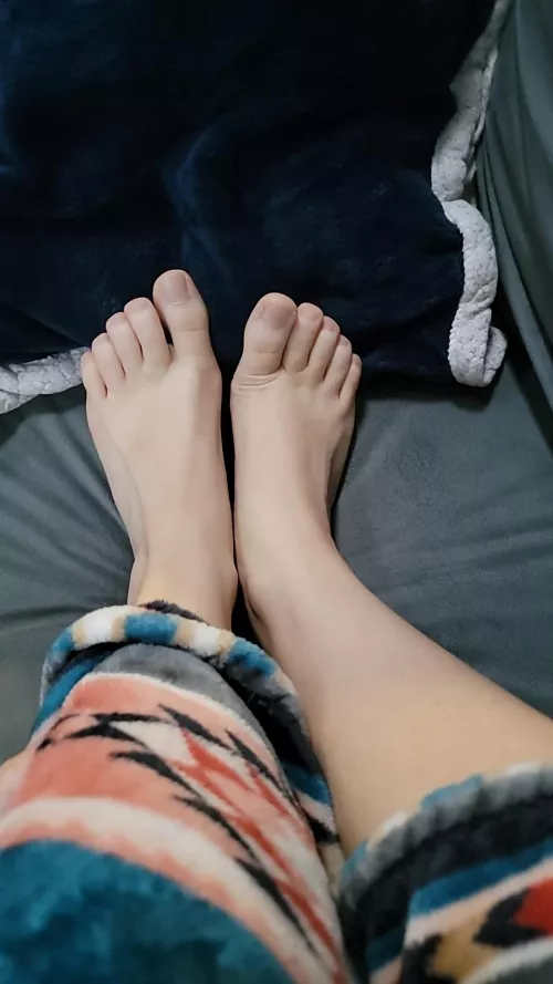 Happy Monday. What color should I paint my nails? by Winter_Carob9872